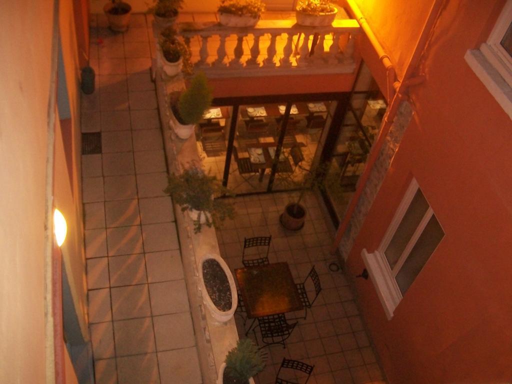 ホテル Au Patio Morand リヨン エクステリア 写真