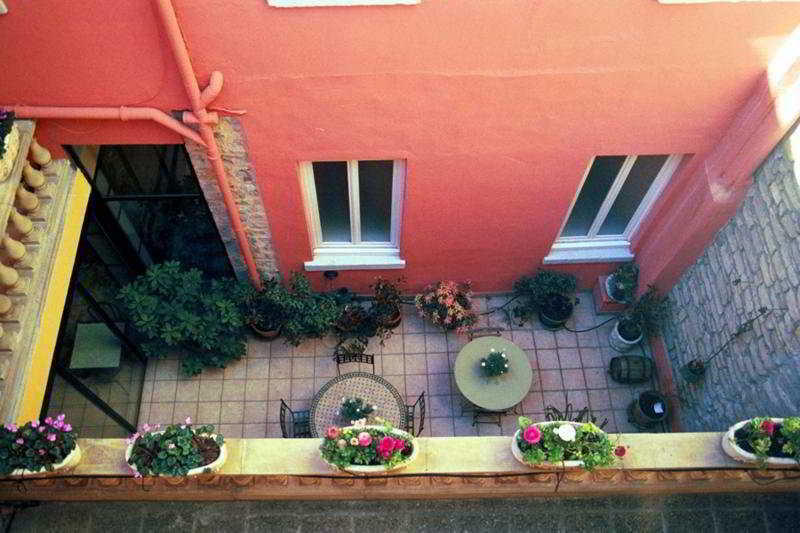 ホテル Au Patio Morand リヨン エクステリア 写真